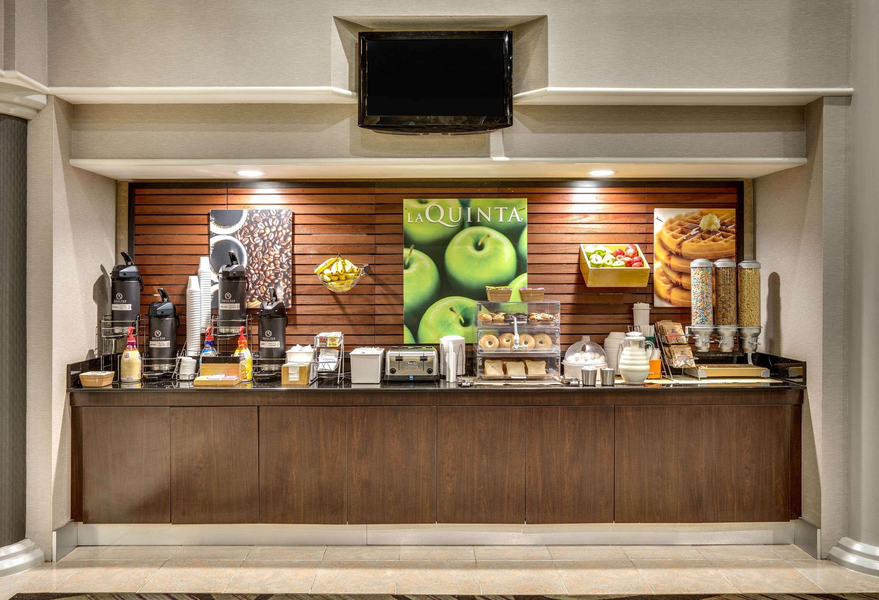La Quinta By Wyndham Dallas - Addison Galleria Extérieur photo